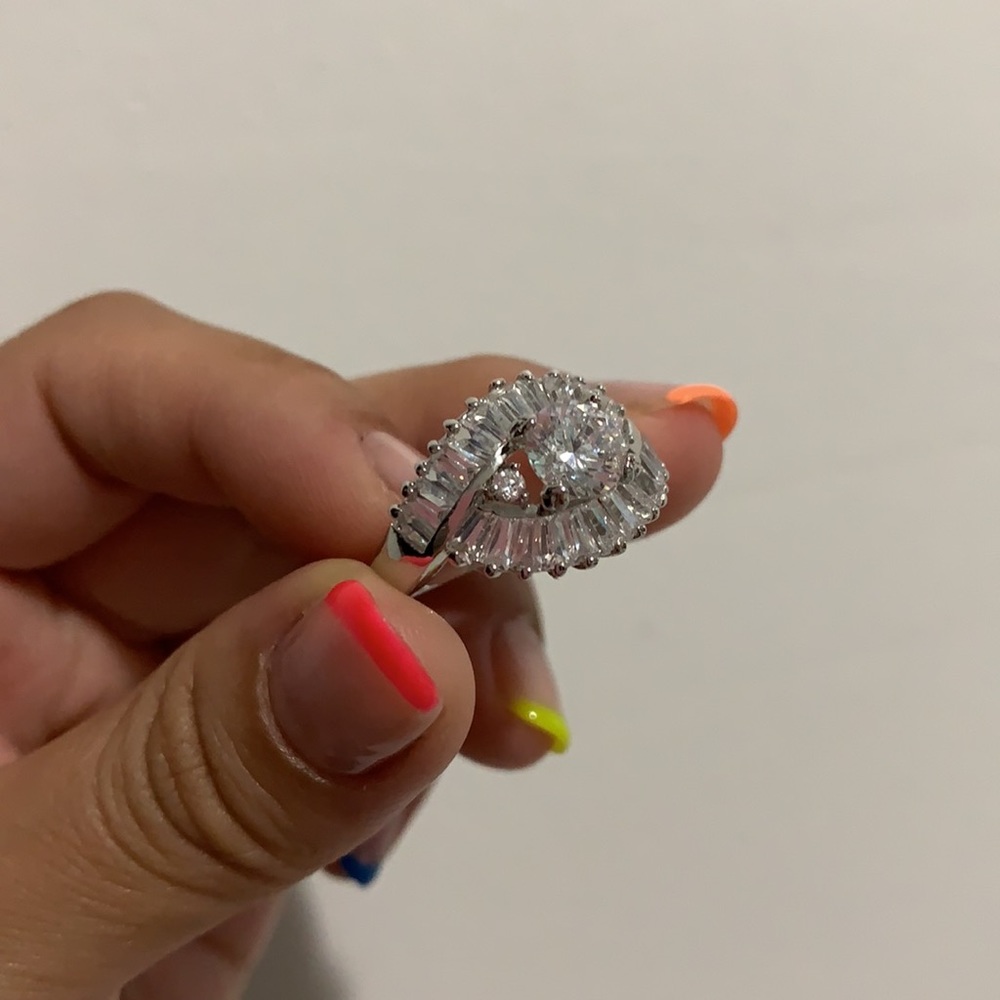 Fun Sparkly Cubic Zirconia Ring Size 7